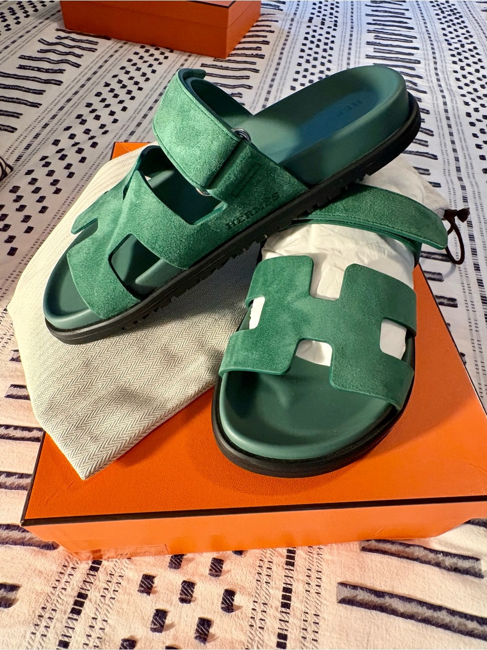 Size 37.5 NIB HERMÈS Vert Women’s Chypre Sandals FULL SET Authentic 2026